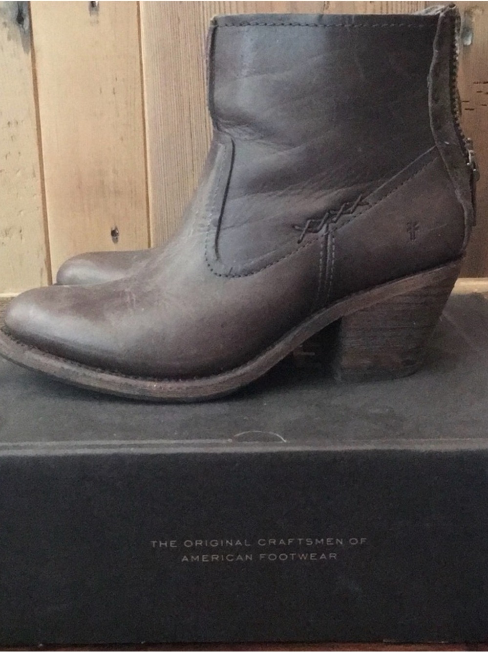 Frye Leslie Artisan Short Boots - Smoke Grey